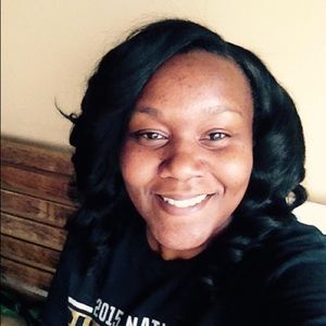 Meet your Posher, Nina